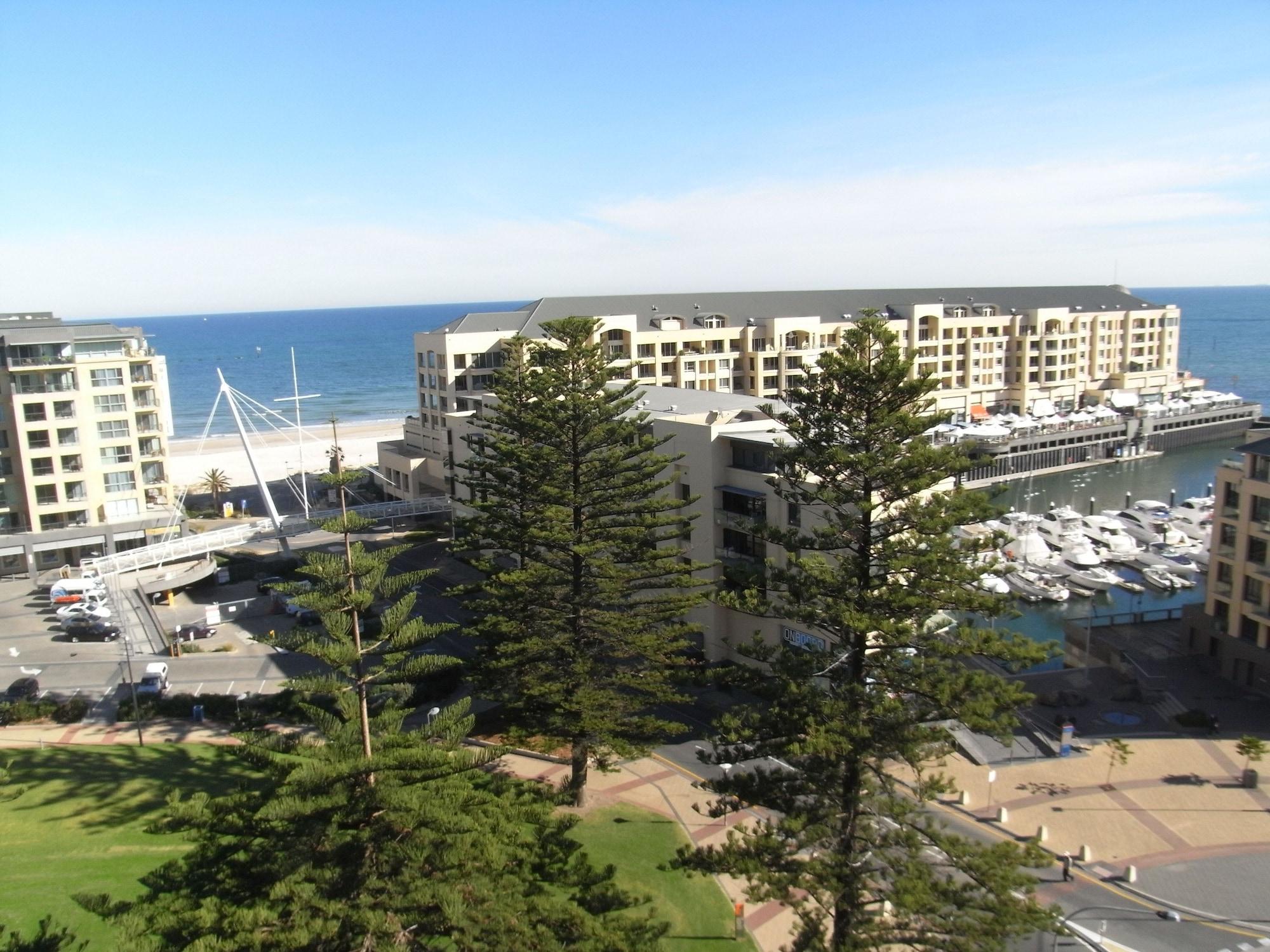 Ensenada Motor Inn And Suites Аделейд Екстериор снимка