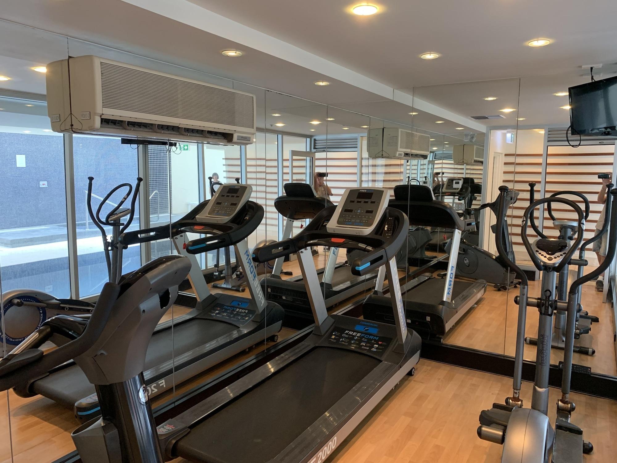 Ensenada Motor Inn And Suites Аделейд Екстериор снимка