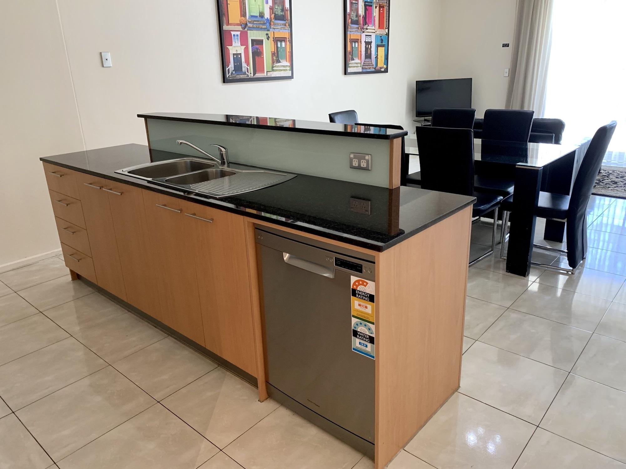 Ensenada Motor Inn And Suites Аделейд Екстериор снимка